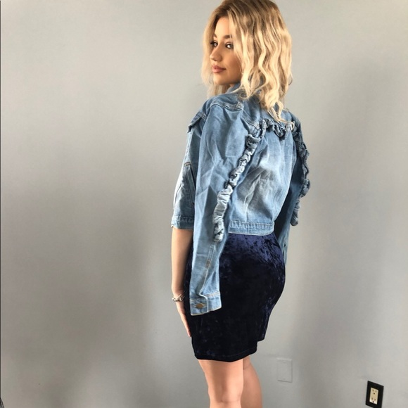 Ruffle back denim jacket- medium wash jean jacket - Picture 4 of 8